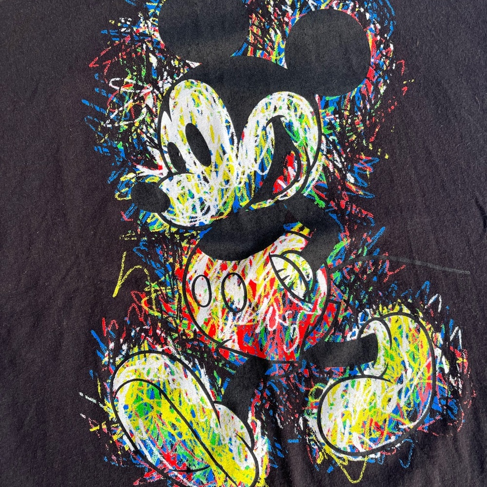 Disney Mickey Mouse - Large - Black T-shirt.